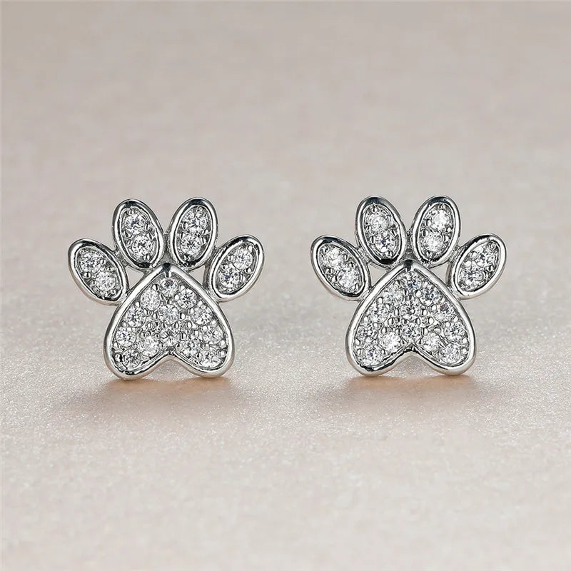 Boucles d'oreilles en forme de papillon avec une patte de chat et zircone blanche