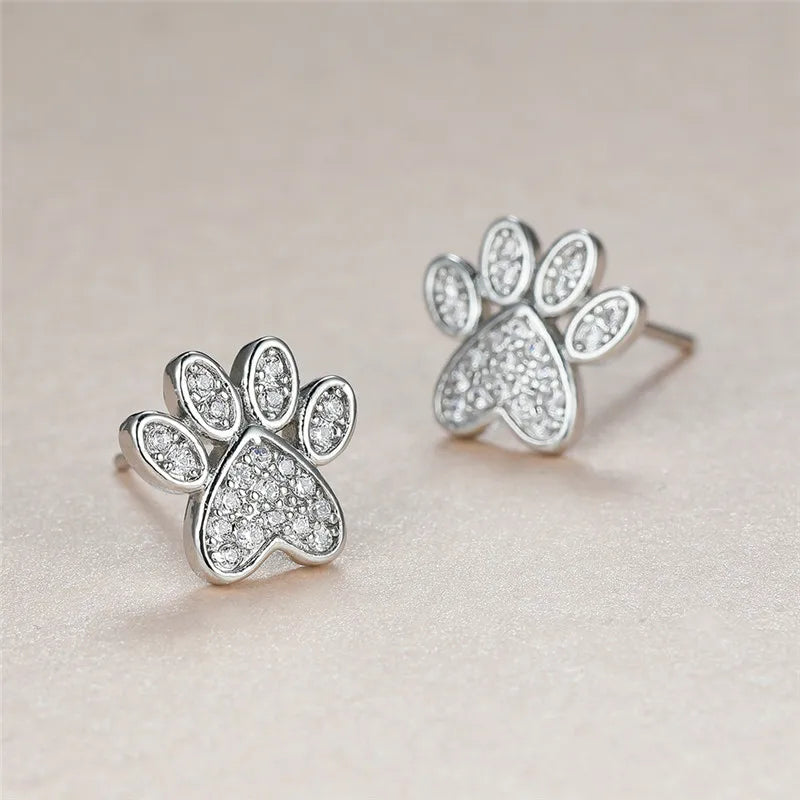 Boucles d'oreilles en forme de papillon avec une patte de chat et zircone blanche