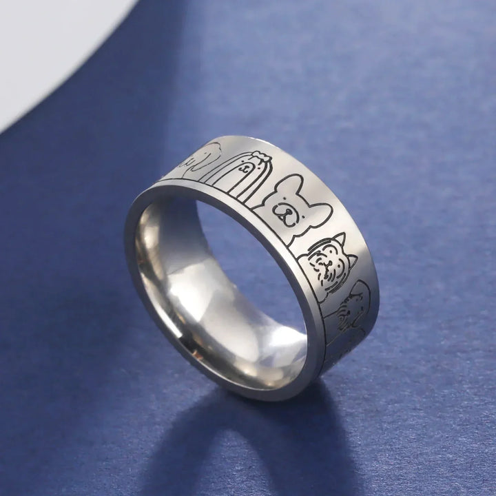 Bague en acier extra large avec motifs de chiens – design gravé pour femmes